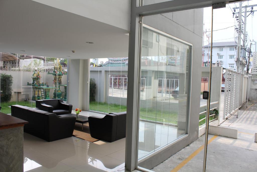 Utd Apartments Sukhumvit Ban Khlong Nang Li Eksteriør bilde